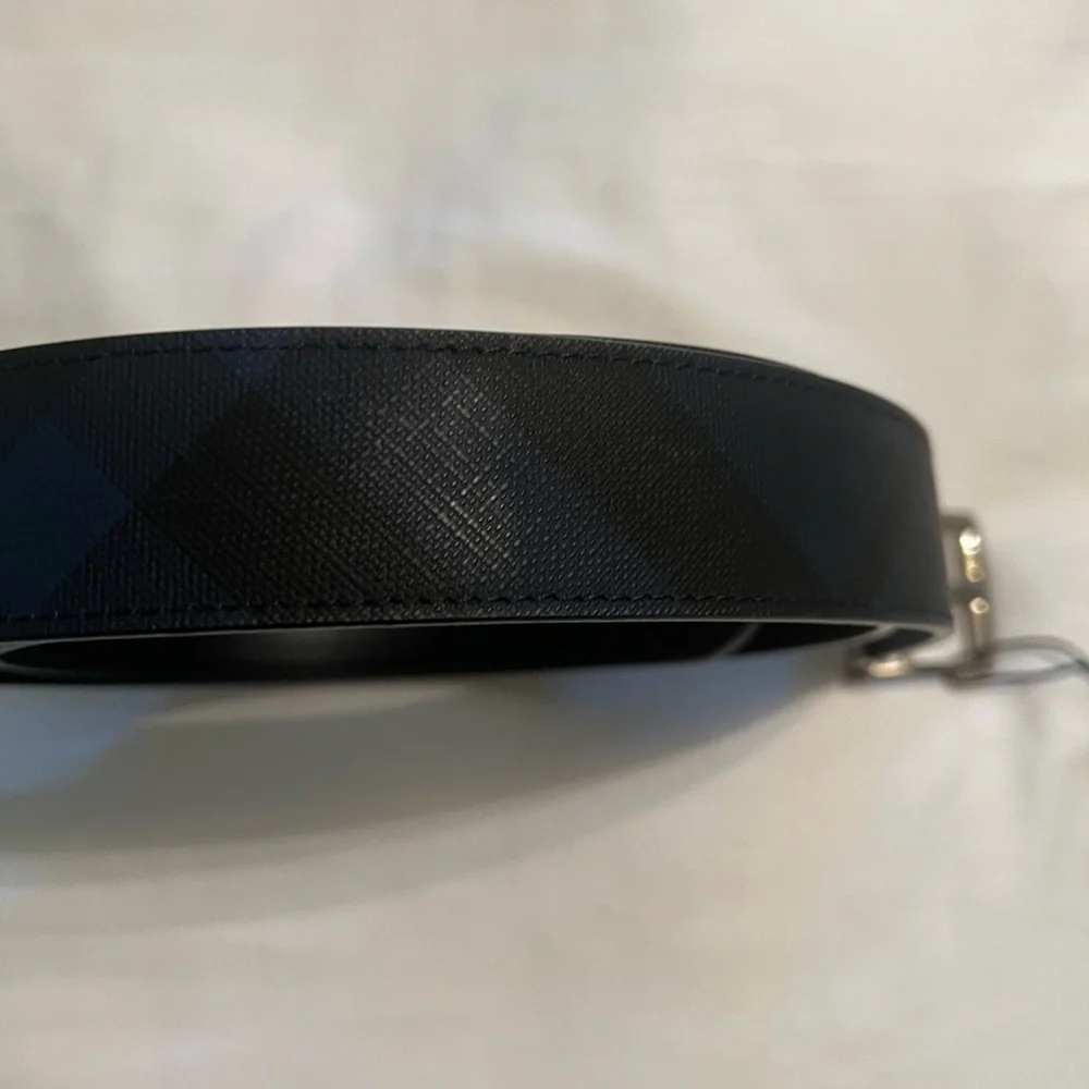 Burberry Nvay/Black belt - Picture 3 of 6